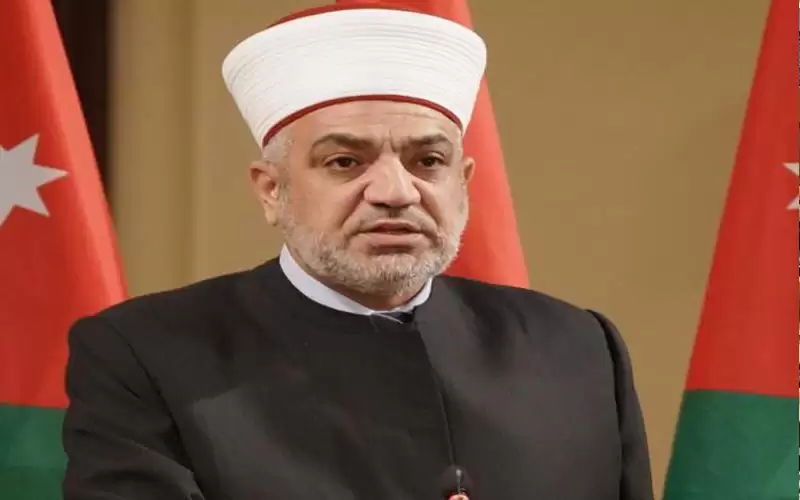 مندوبا عن الملك وزير الأوقاف يرعى