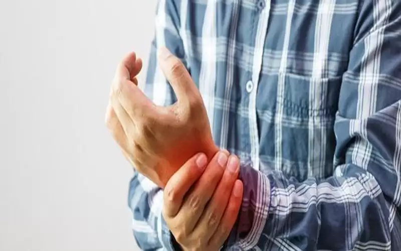 طرق منزلية فعالة لتخفيف آلام المفاصل..