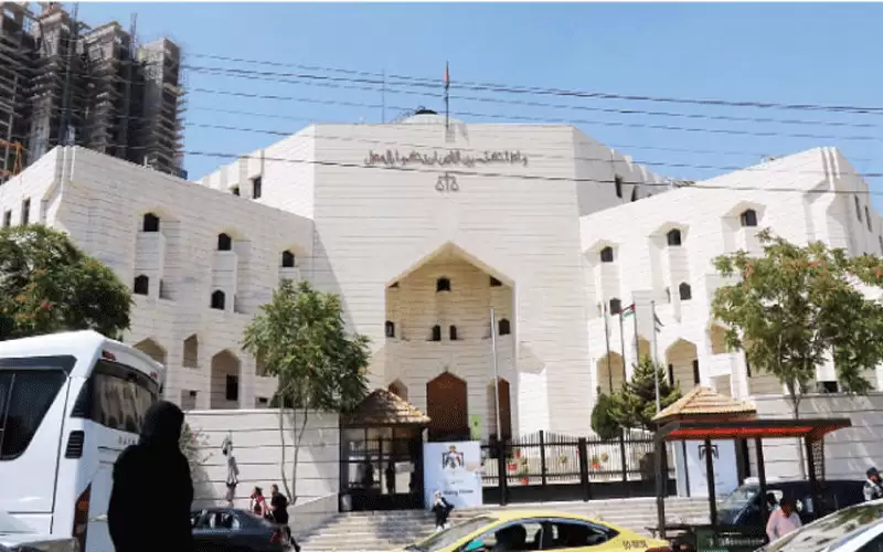تغريم وزير التربية 34 ألفا ..
