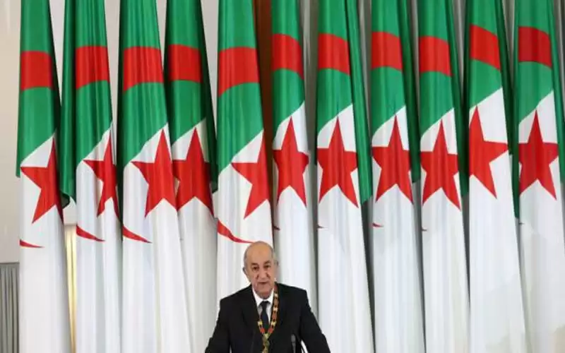الرئيس الجزائري يحذر من محاولات استهداف