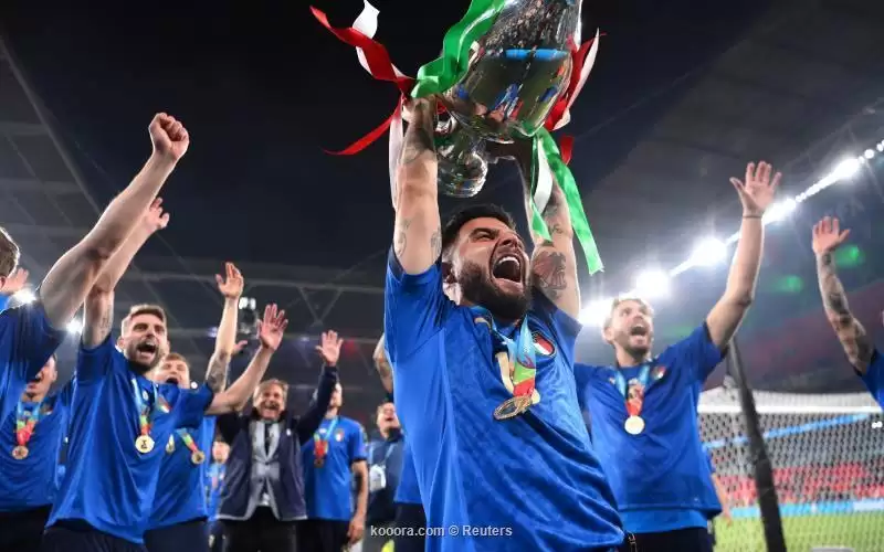 عملاق إيطالي يستعد لخطف إنسيني