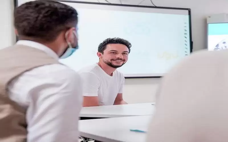 ولي العهد: فخور بشبابنا وكلي ثقة