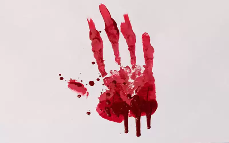 مصري يذبح حماته وابنتها