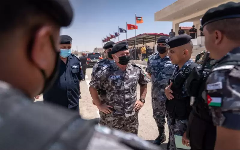 الملك يتابع تمرينا أمنيا (صور)