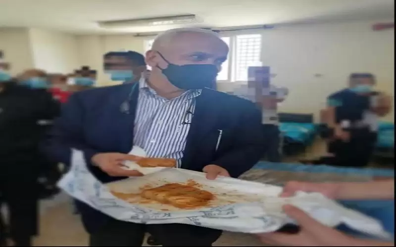 المفلح يهنئ منتفعين من خدمات الوزارة