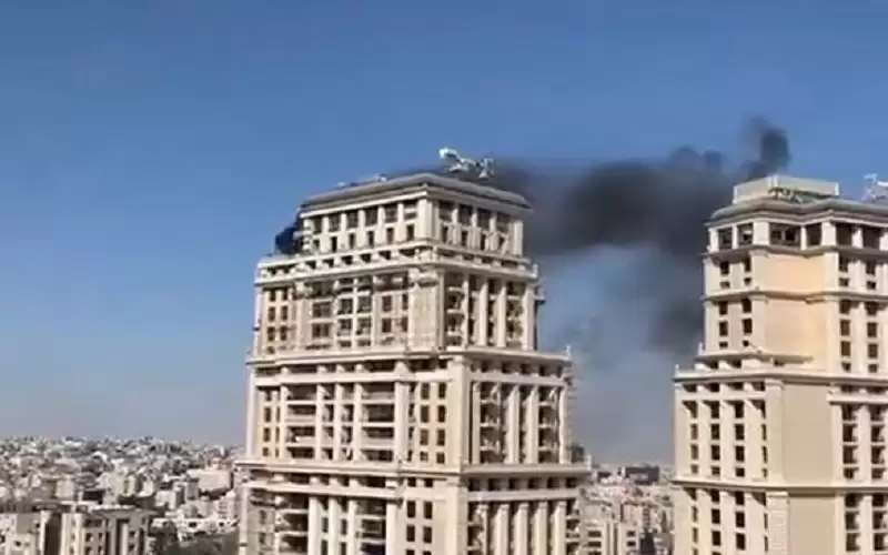 اخماد حريق في فندق الريتز كارلتون