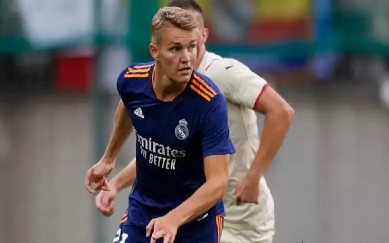 أوديغارد يقترب من أرسنال