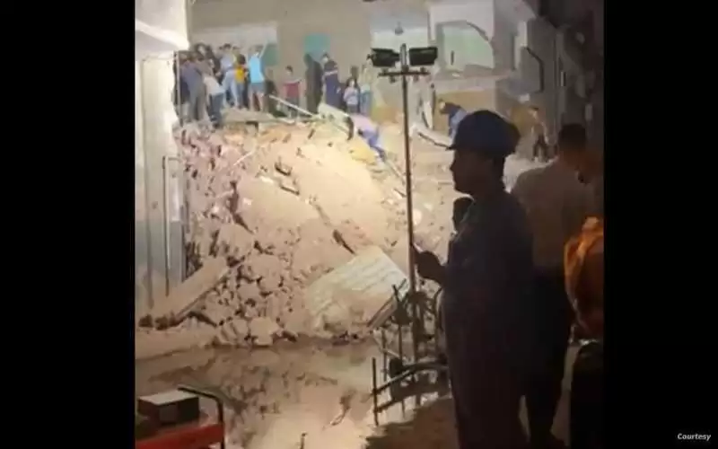 ضحايا بانهيار مبنى سكني في مصر