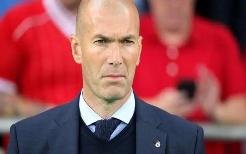 زيدان يتبرع بـ2 مليون يورو لضحايا