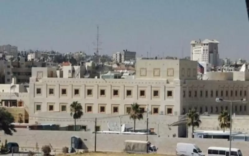 السفارة الأمريكية: مواعيد مجدولة لأكثر من