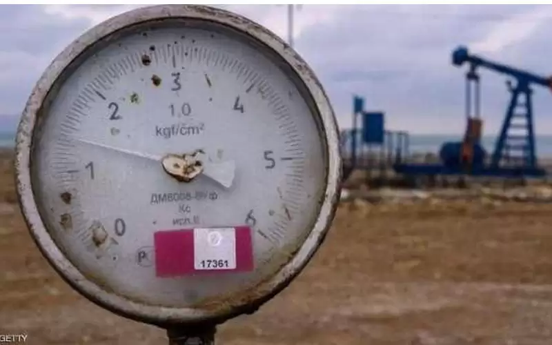 الحكومة : انخفاض أسعار المحروقات عالميا