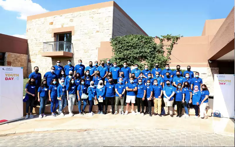 بنك الإسكان يحتفي مع موظفيه باليوم