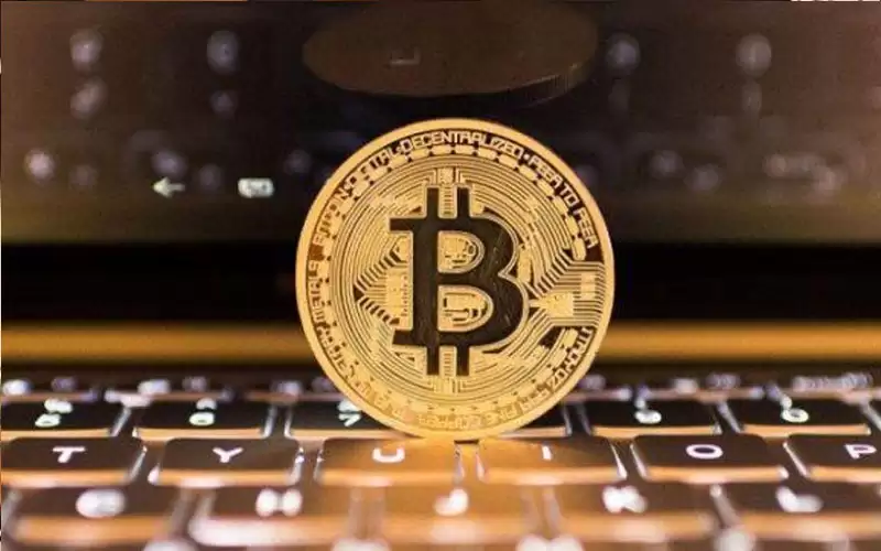 بتكوين تتجاوز 50 ألف دولار