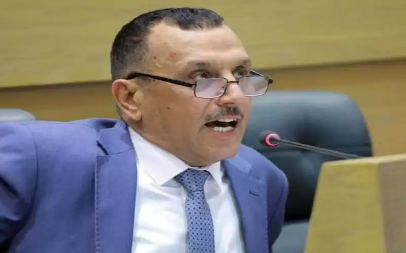 ابداح يتساءل حول مبررات التعيين على