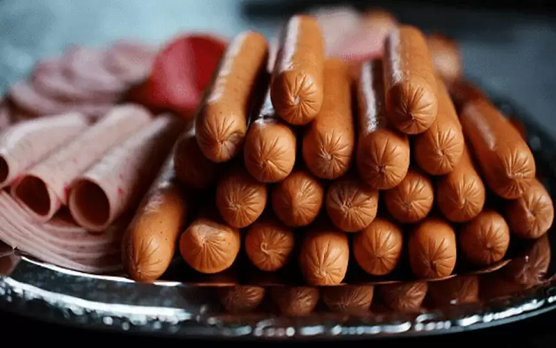 دراسة: قطعة واحدة من النقانق تقصر