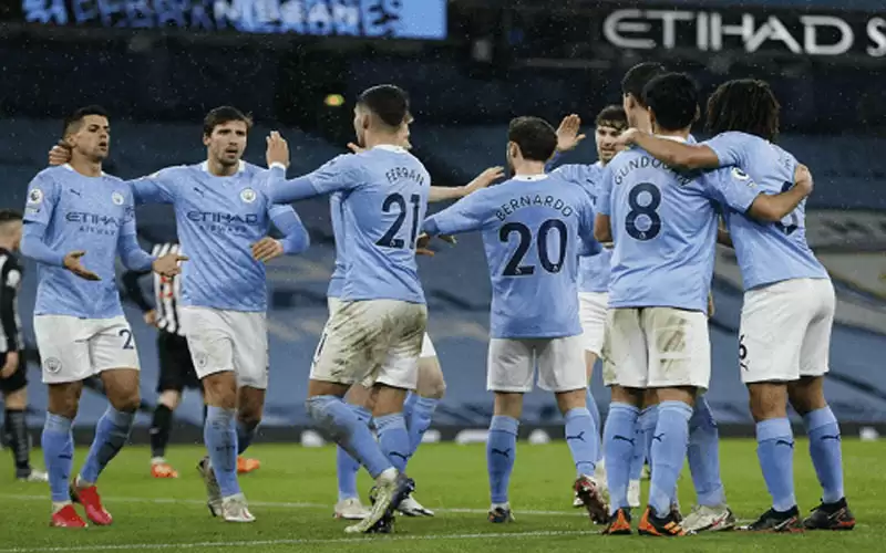 السيتي يمطر شباك الأرسنال بخماسية