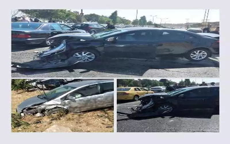 حادث بين 3 مركبات عى شارع