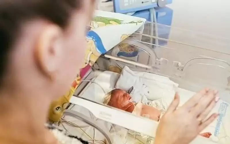 الأطفال الخدج يشعرون بألم أقل عندما