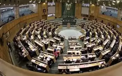 النواب يشترط الشهادة الجامعية لبلديات الفئة