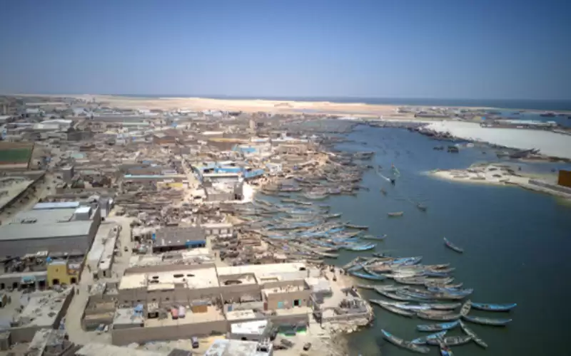 انهيار 20 منزلا بسبب العواصف في