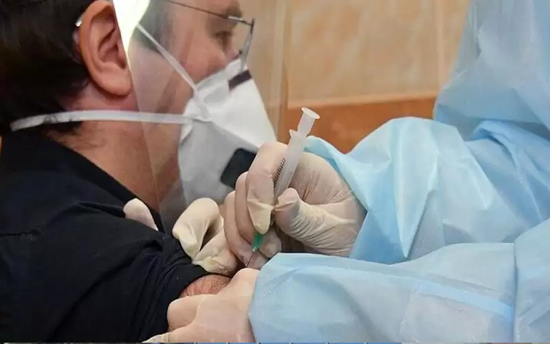 العثور على مواد غريبة في لقاح