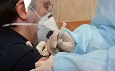 العثور على مواد غريبة في لقاح