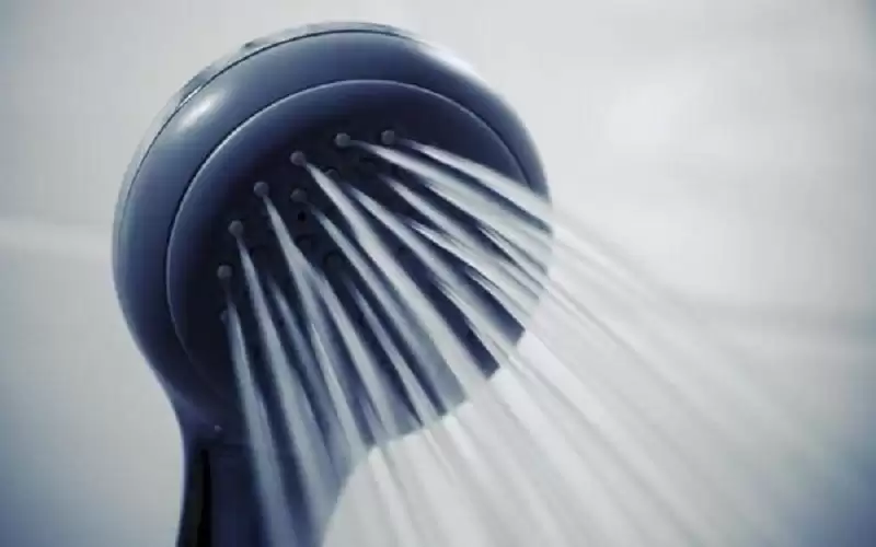 الأطباء يؤكدون: هذا معدل الاستحمام المنطقي