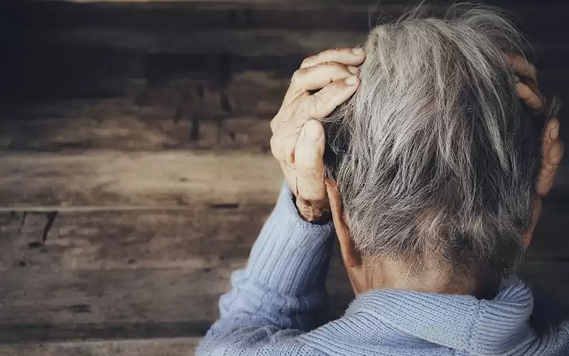 3 عادات تزيد احتمال الإصابة بالخرف