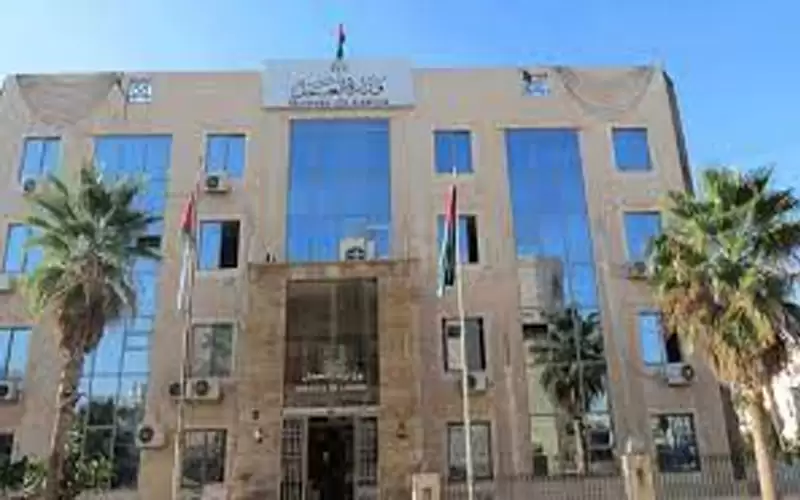 العمل: 90 ألف عامل وافد صوبوا