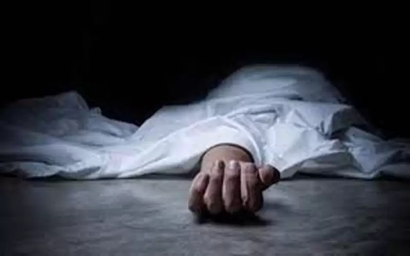 التحقيق بوفاة شاب عثر على جثته