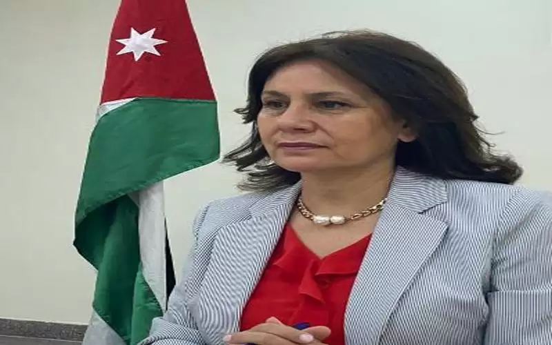 منحة لتنفيذ طاقة متجددة في 4