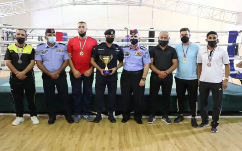 مديرية الأمن العام تتوج أبطال بطولاتها