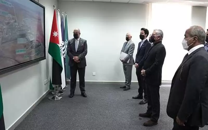 الملك يؤكد ضرورة تطوير الوضع الاقتصادي