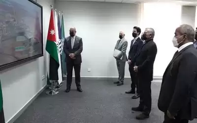 الملك يؤكد ضرورة تطوير الوضع الاقتصادي