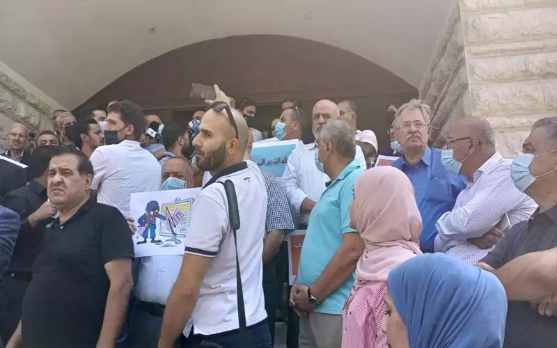 احتجاج الصحفيين على تشريعات مقيدة يتحول