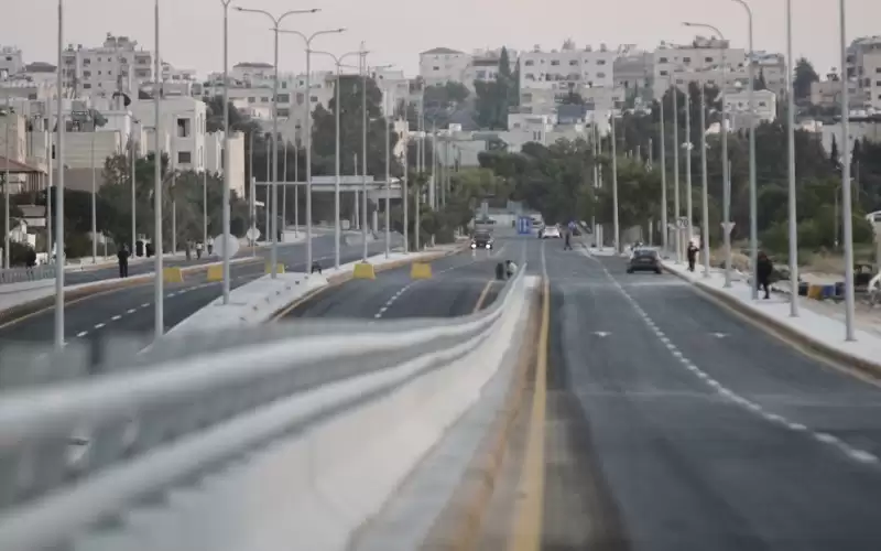رئيس الوزراء يفتتح مشروع تقاطع مرج