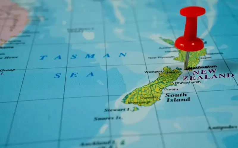 سلطات نيوزيلندا ترفع تدابير الإغلاق لاحتواء