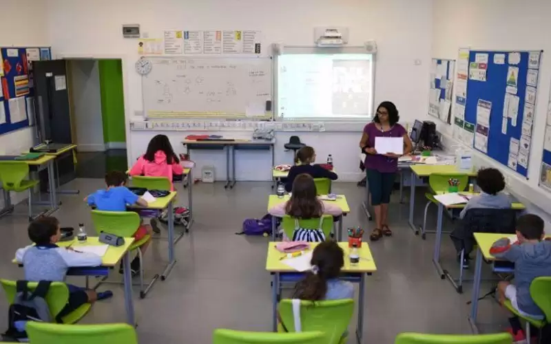 المغرب تؤجل الموسم الدراسي بسبب الوباء