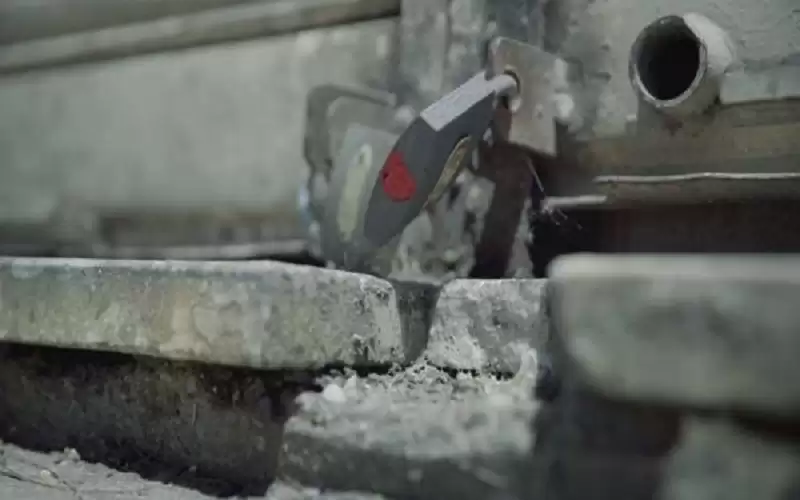 إغلاق 3 منشآت مخالفة في الكرك