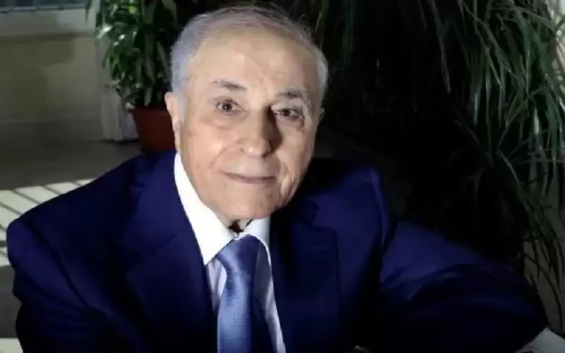 الراحل عبدالقادر القاضي فسيفساء خالدة حفرت