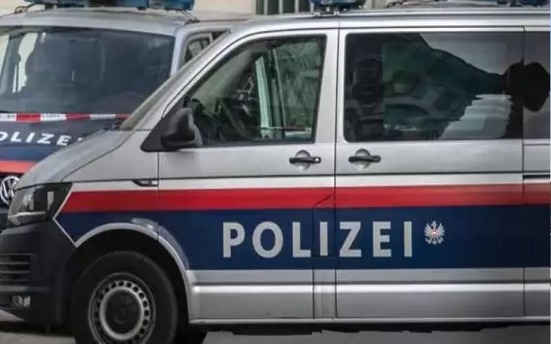 احتفظ بجثة أمه لاشهر ليتقاضى راتبها