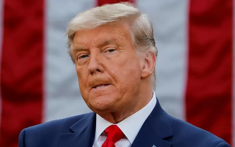 ترامب: بايدن أحمق وبلا كفاءة