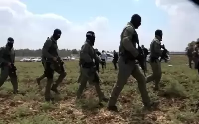 الاحتلال: الأسرى الـ6 تنقلوا سيرا على