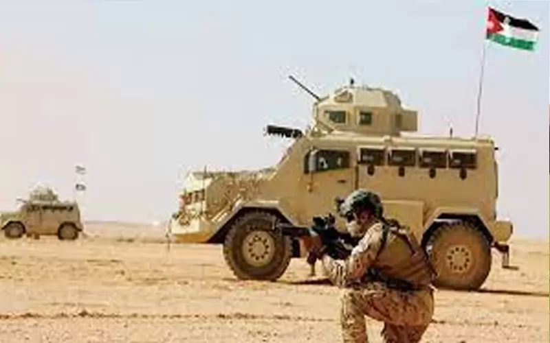 الجيش: إصابة مهرب حاول إدخال المخدرات