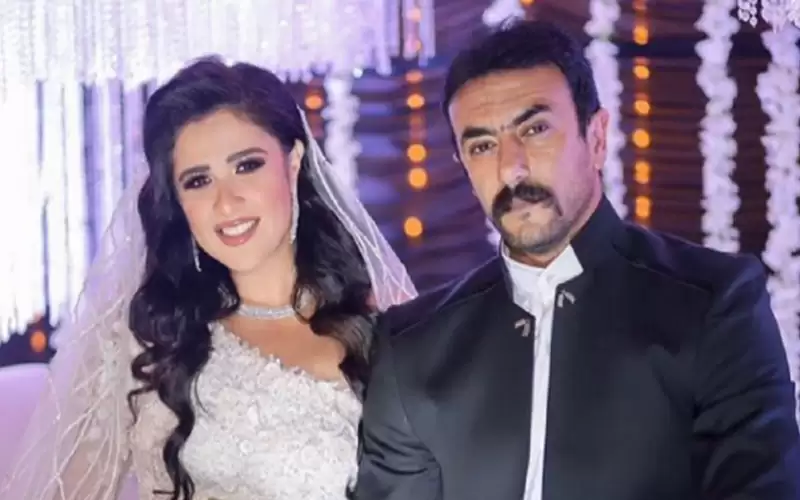 زوج ياسمين عبدالعزيز كانت هتروح فيها