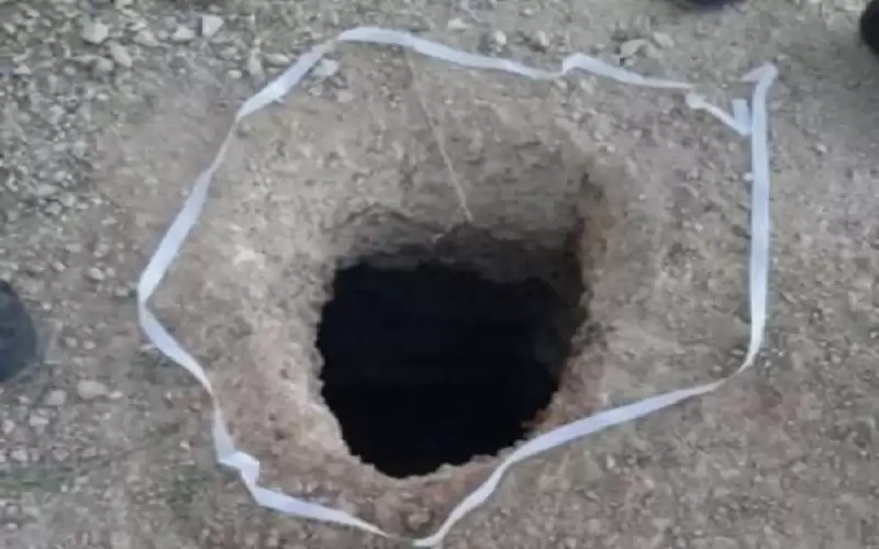 تفاصيل جديدةالزبيدي أول من خرج وبقوا