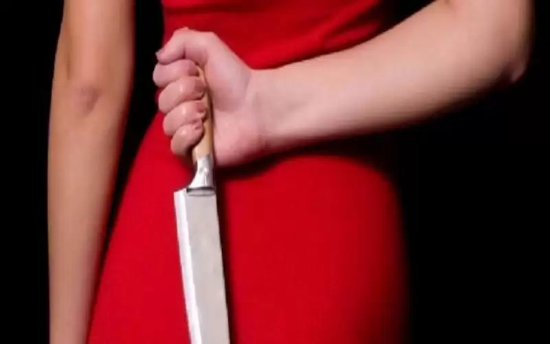 زوجة تطعن زوجها بسكين في اربد