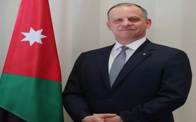 الأمير فيصل يؤدي اليمين الدستورية نائبا