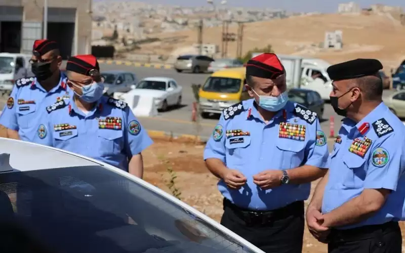 افتتاح مسار الترخيص من داخل المركبات