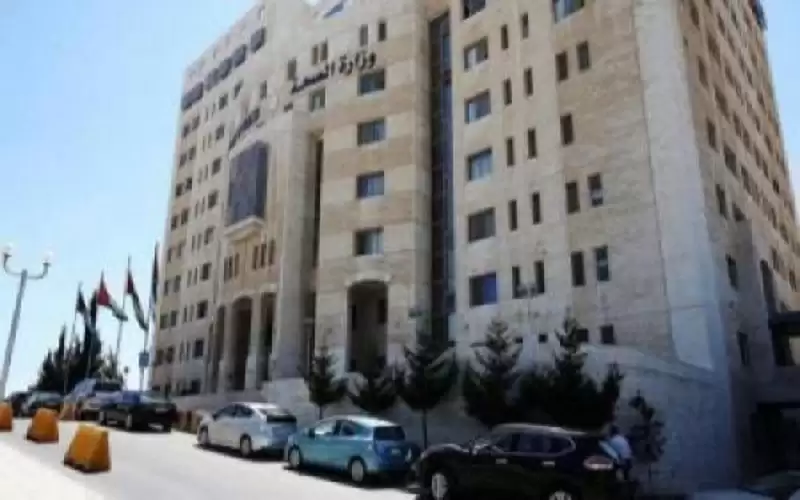 الصحة تعلن مراكز التطعيم الاربعاء أسماء